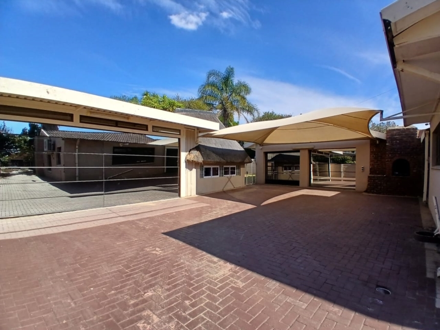 4 Bedroom Property for Sale in Jan Cillierspark Free State